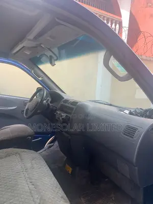 Toyota HiAce 2003 Blue