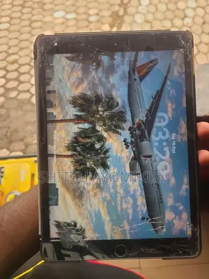 Apple iPad 10.2 (2021) 64 GB Black