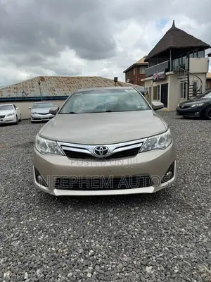 Toyota Camry 2013 Gold