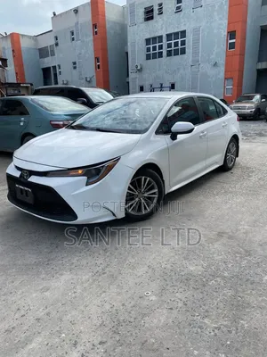 Toyota Corolla 2022 White