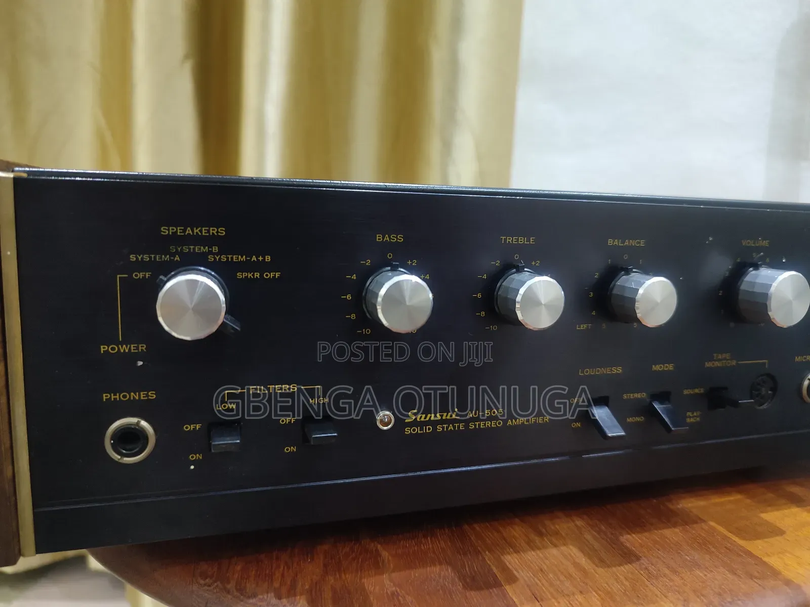 Vintage 1970s Sansui AU-505 Solid State Stereo Amplifier