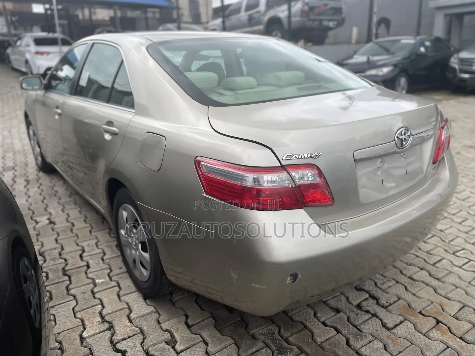Toyota Camry 2007 Gold