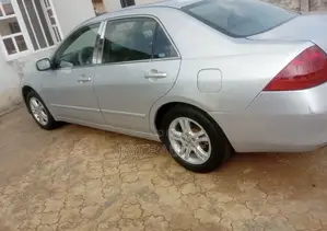 Honda Accord 2006 Silver