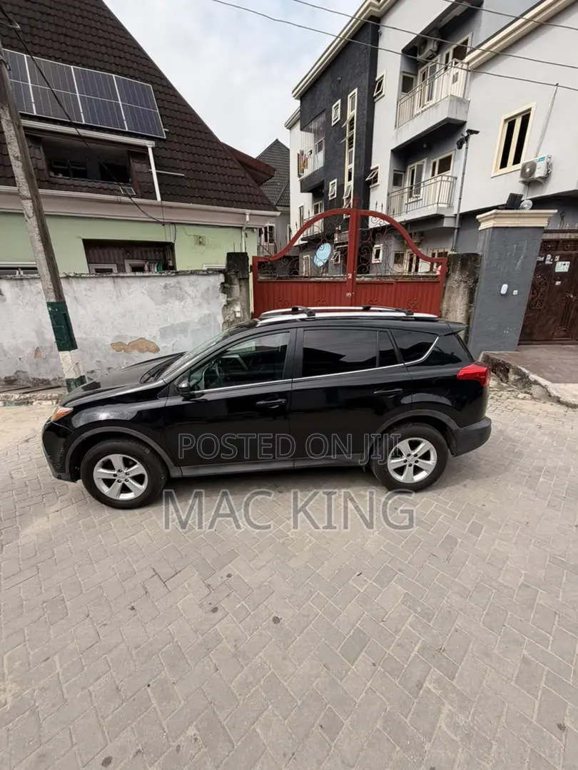 Toyota RAV4 2015 Black