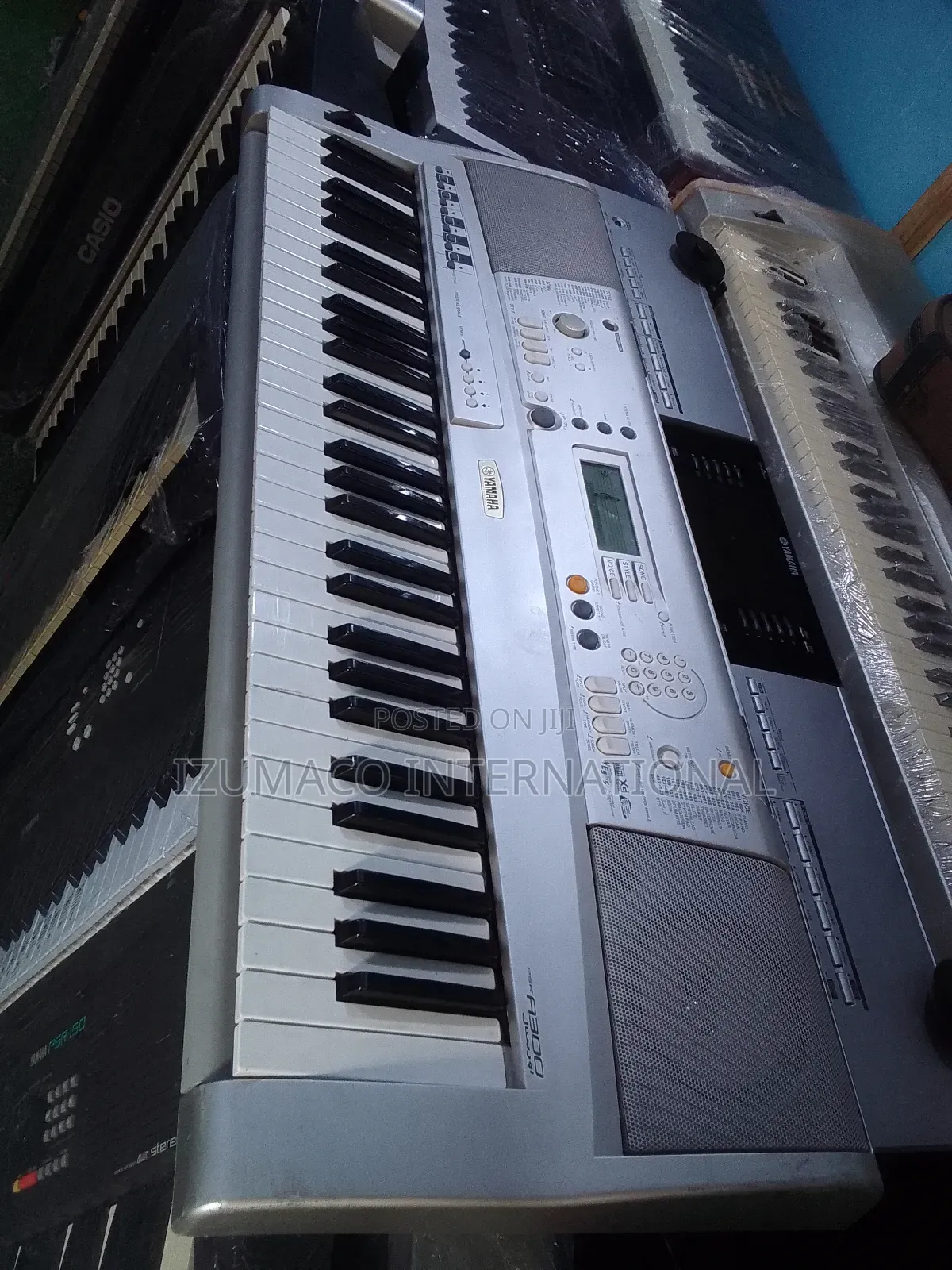 Yamaha PSR-A300 Keyboard – Great Sound & Performance!