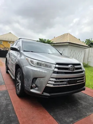 Toyota Highlander XLE 2019 Silver