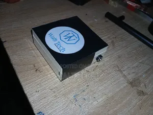 MV3 Piano Power Bank