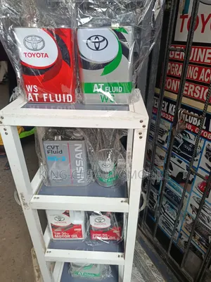 Toyota Engine and Gearbox Oil