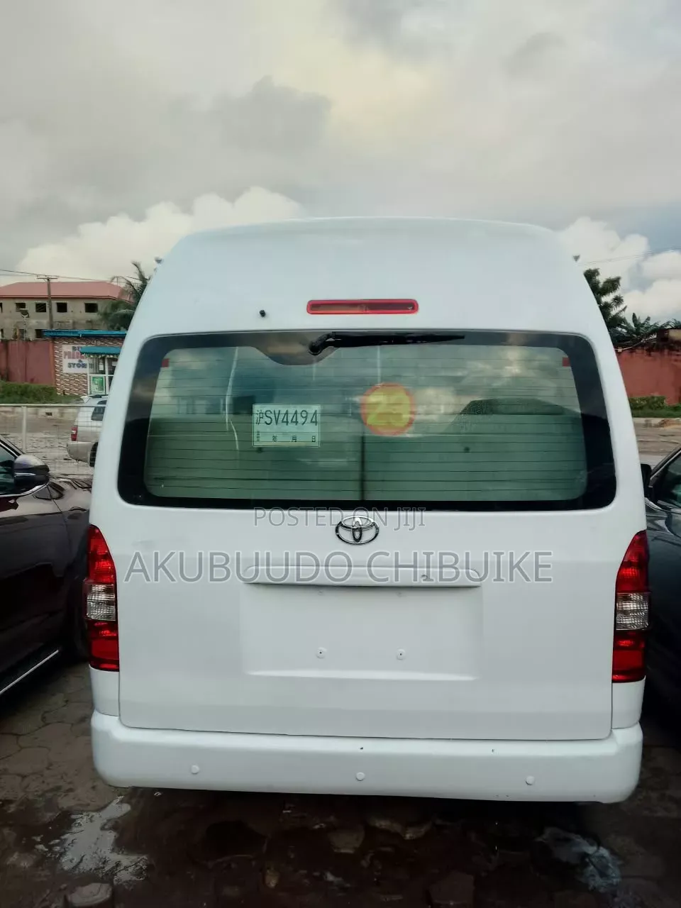 Toyota HiAce 2014 White