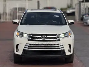 Toyota Highlander Limited Platinum 4dr SUV AWD (3.5L 6cyl 6A) 2014