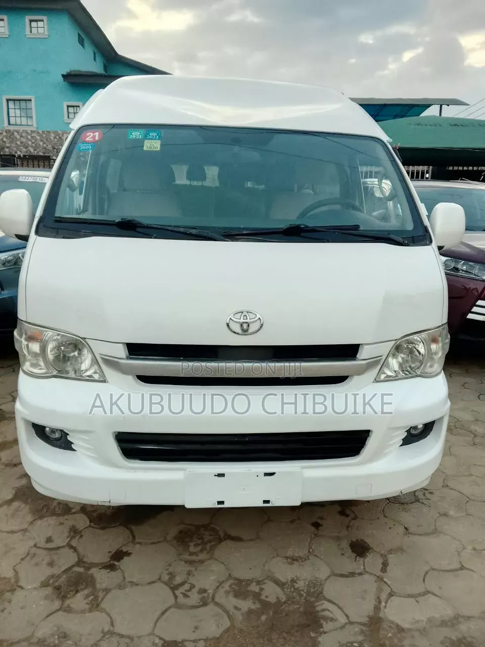 Toyota HiAce 2014 White