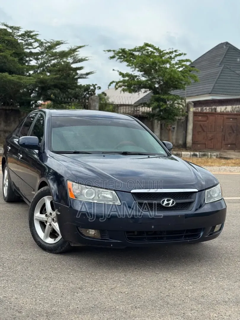 Hyundai Sonata 2010 Black