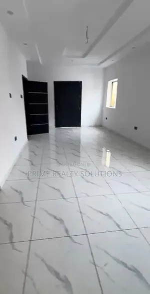 3bdrm Maisonette in Ilaje / Lekki for rent