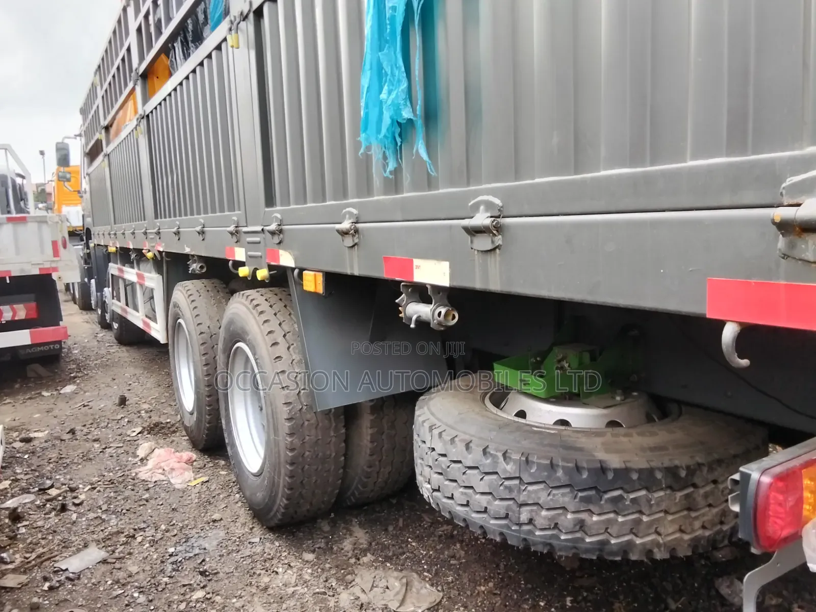 Semi Trailer