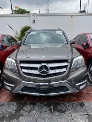 Mercedes-Benz GLK-Class 350 4MATIC 2013 Brown