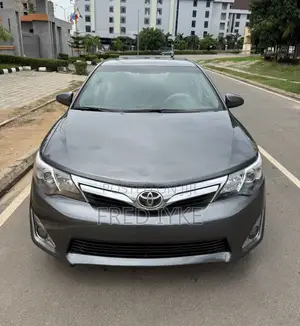Toyota Camry 2014 Gray