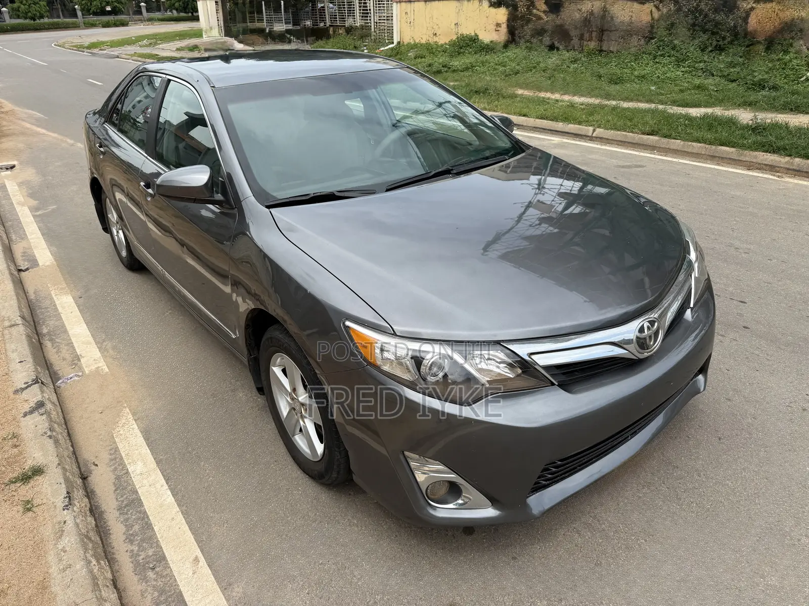 Toyota Camry 2014 Gray