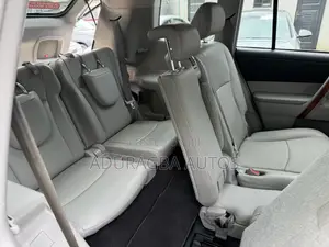 Toyota Highlander Limited 2012 Silver