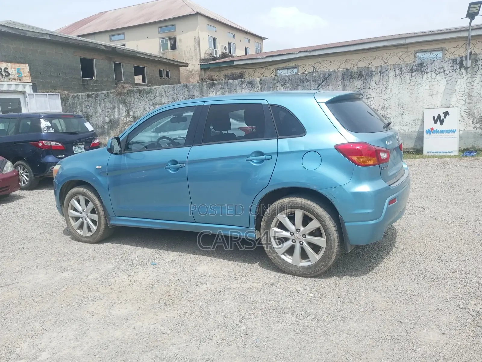 Mitsubishi Outlander 2012 Blue
