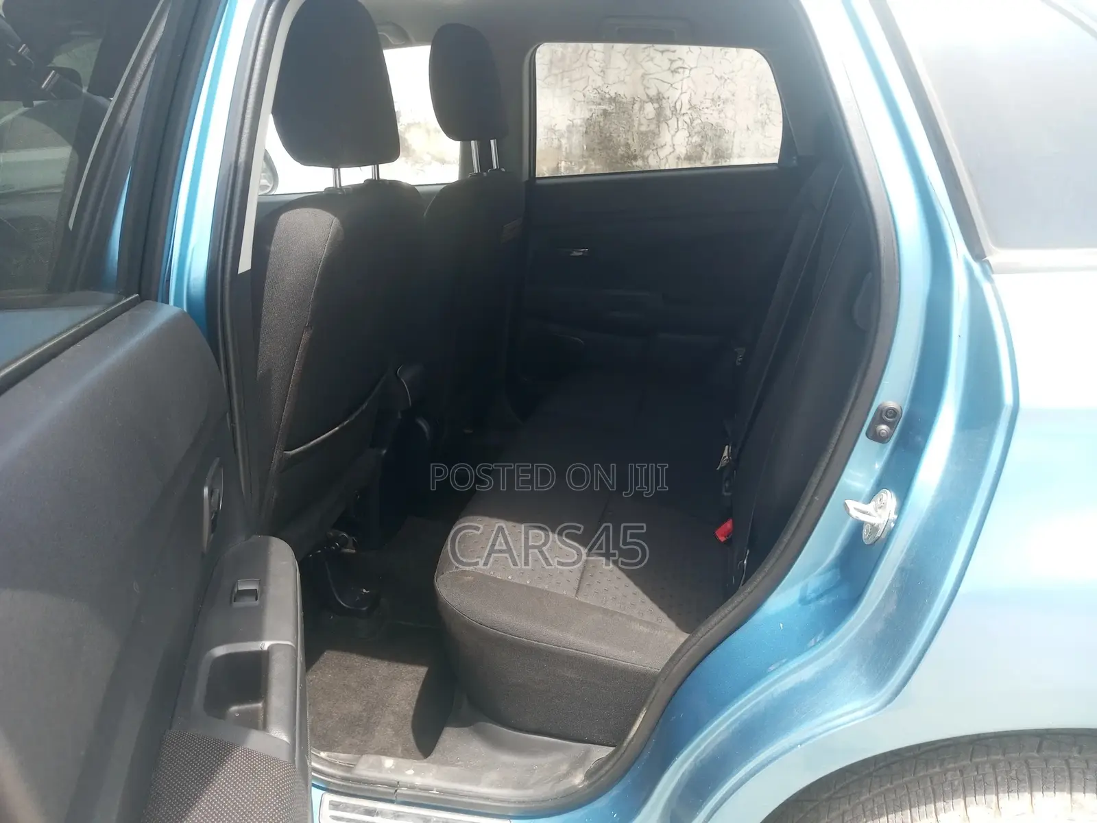 Mitsubishi Outlander 2012 Blue