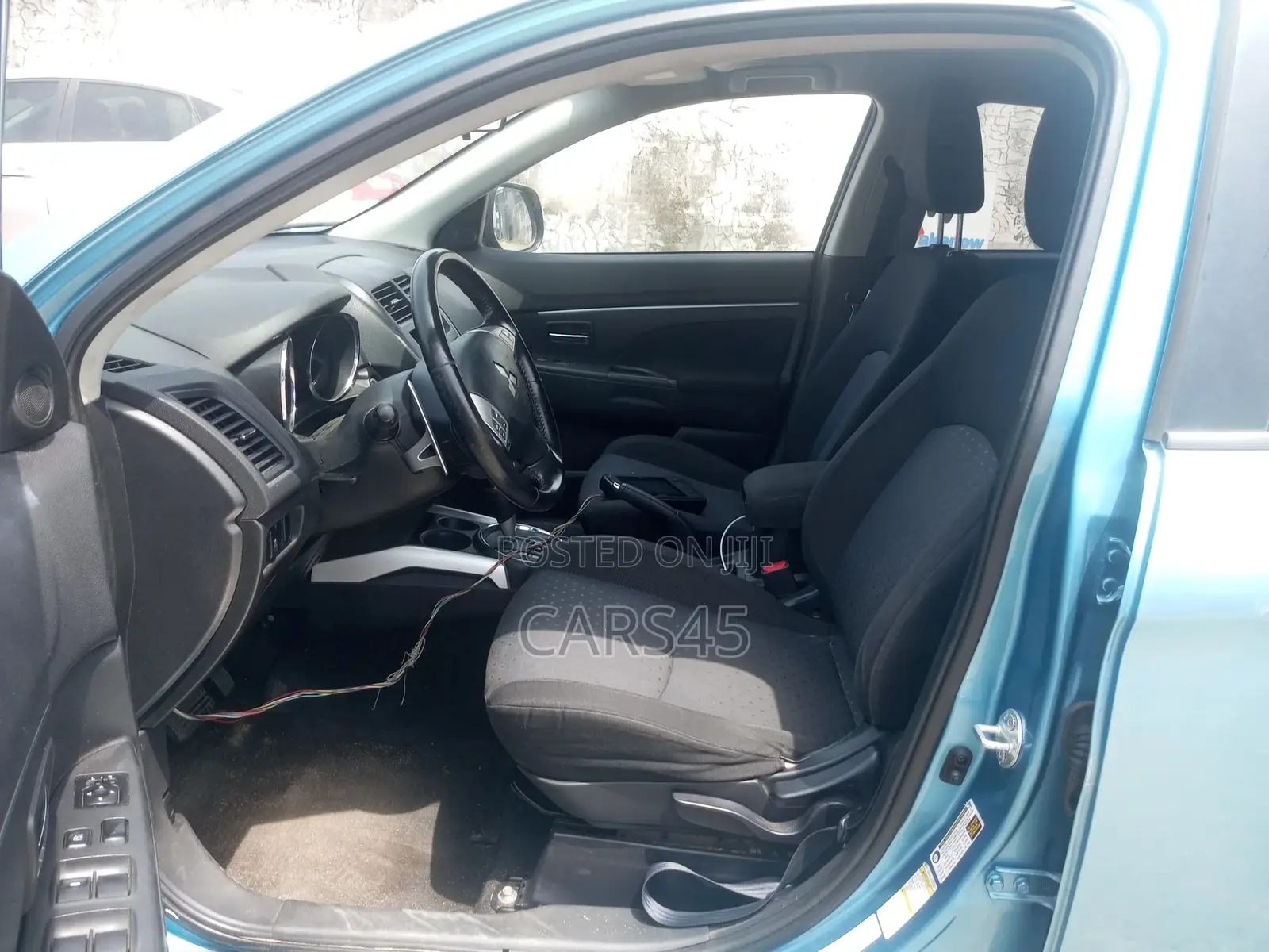 Mitsubishi Outlander 2012 Blue