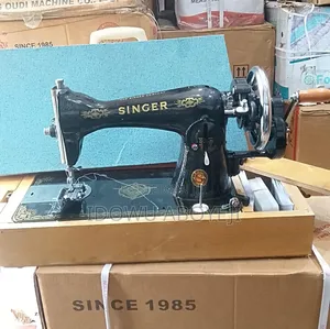 Single Handle Sewing Machine