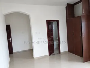 1bdrm Shared Apartment in Landwey Bus Stop, Sangotedo for rent