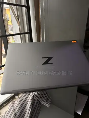 Laptop HP ZBook Firefly 16inch G9 32GB Intel Core i7 SSD 512GB