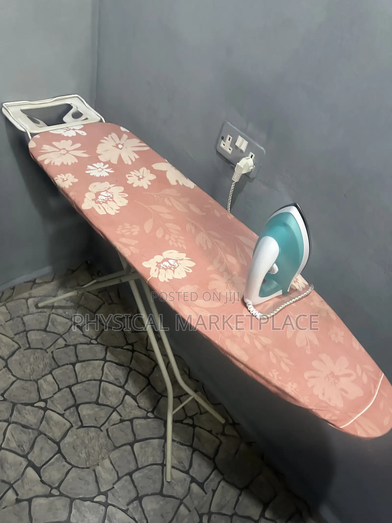 Solar Pressing Iron Ironing Board