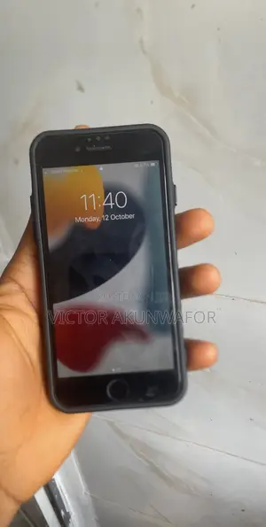 Apple iPhone 7 32 GB Black