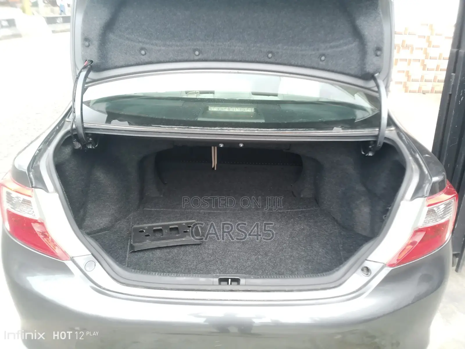 Toyota Camry 2012 Gray