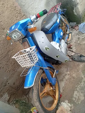 Yamaha Gear 2000 Blue