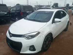 Toyota Corolla L 4dr Sedan (1.8L 4cyl 4A) 2015 White