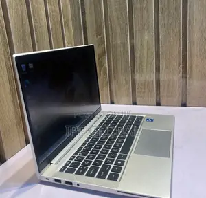 Laptop HP EliteBook 830 G8 16GB Intel Core i7 SSD 512GB