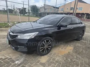 Honda Accord Touring 4dr Sedan FWD (3.5L 6cyl 6A) 2013 Black