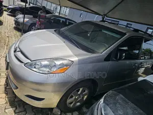 Toyota Sienna 2008 Gray