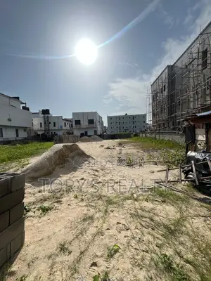 600 SQM Land
