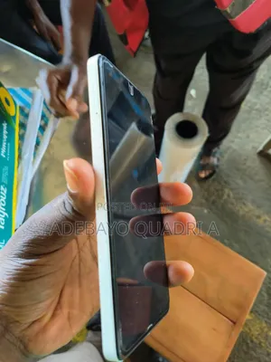 Tecno Spark 10 Pro 128 GB Silver
