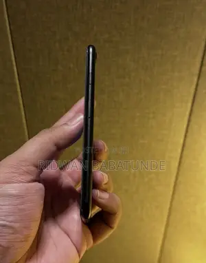 Apple iPhone 7 32 GB Black