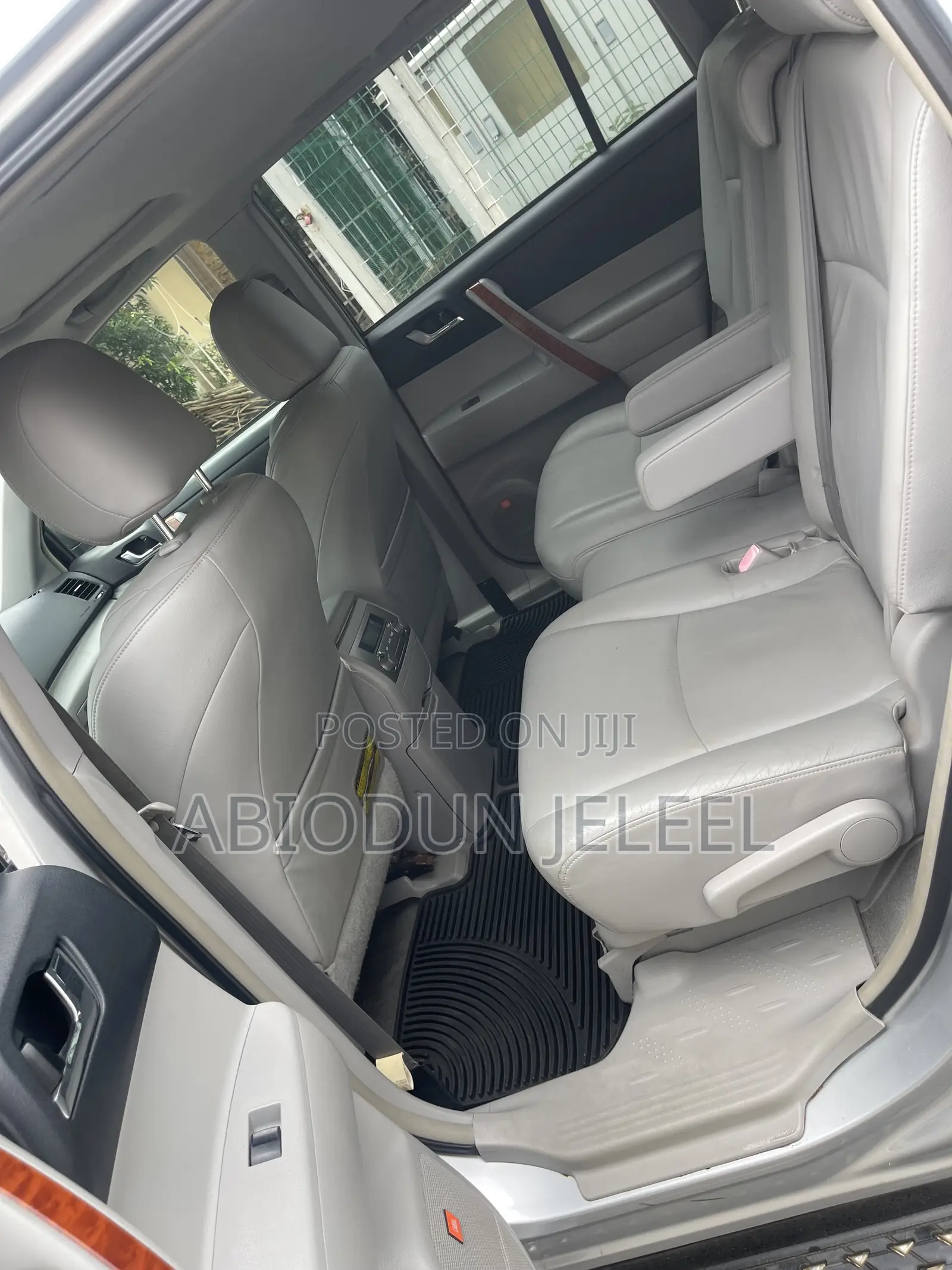 Toyota Highlander 2010 Silver