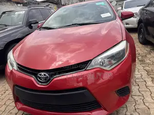 Toyota Corolla LE 4dr Sedan (1.8L 4cyl CVT) 2015 Red