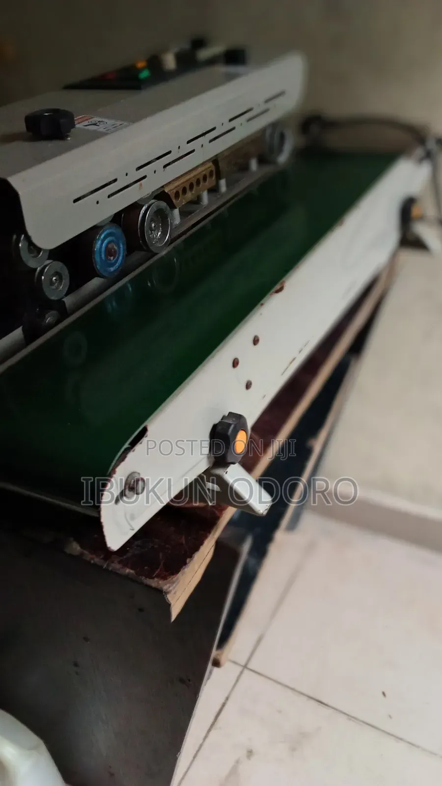 Sealing Machine