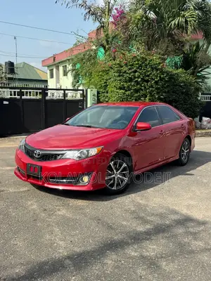 Toyota Camry SE 4dr Sedan (2.5L 4cyl 6A) 2012 Red