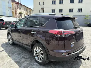 Toyota RAV4 2018 Burgundy