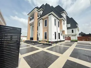 5bdrm House in Dakwo District for sale