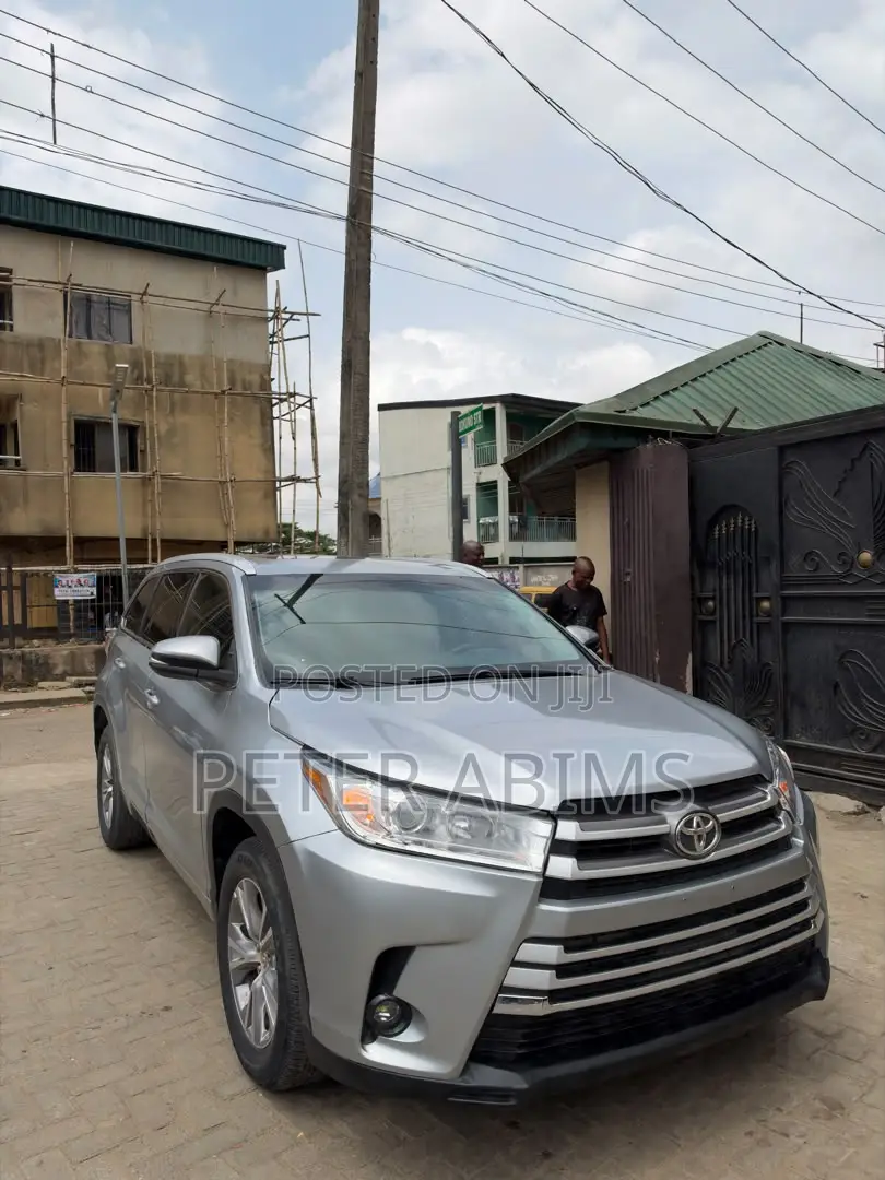 Toyota Highlander 2015 Silver