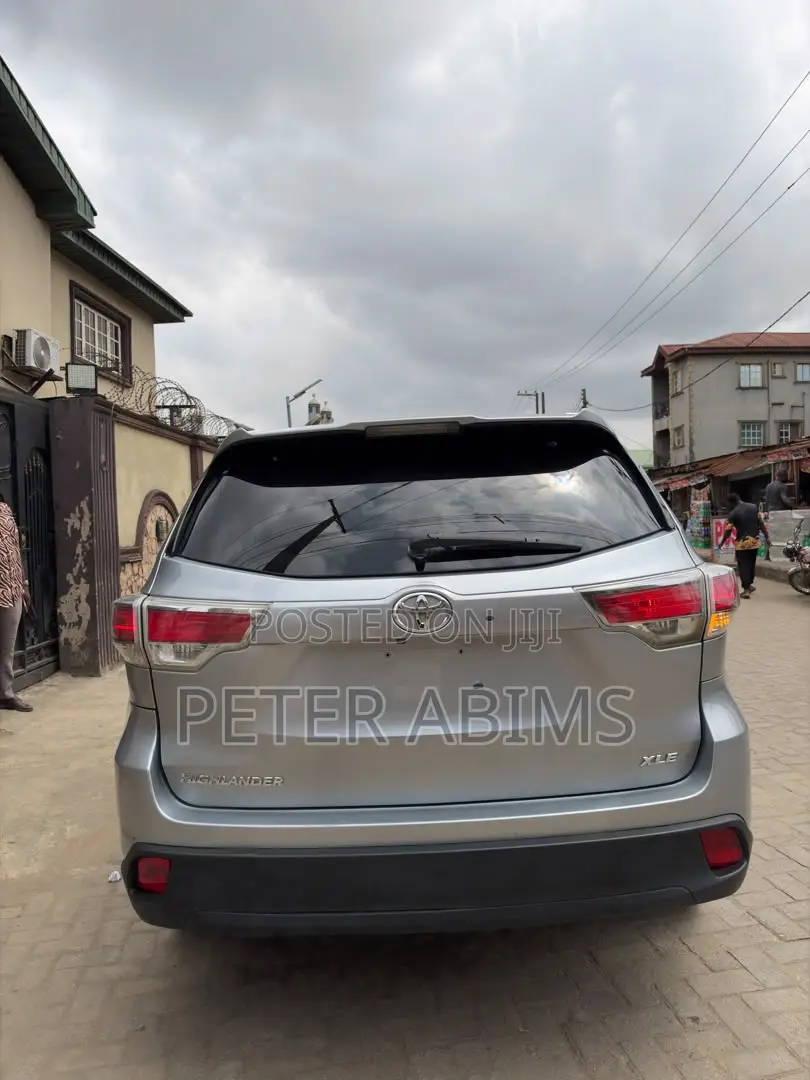 Toyota Highlander 2015 Silver