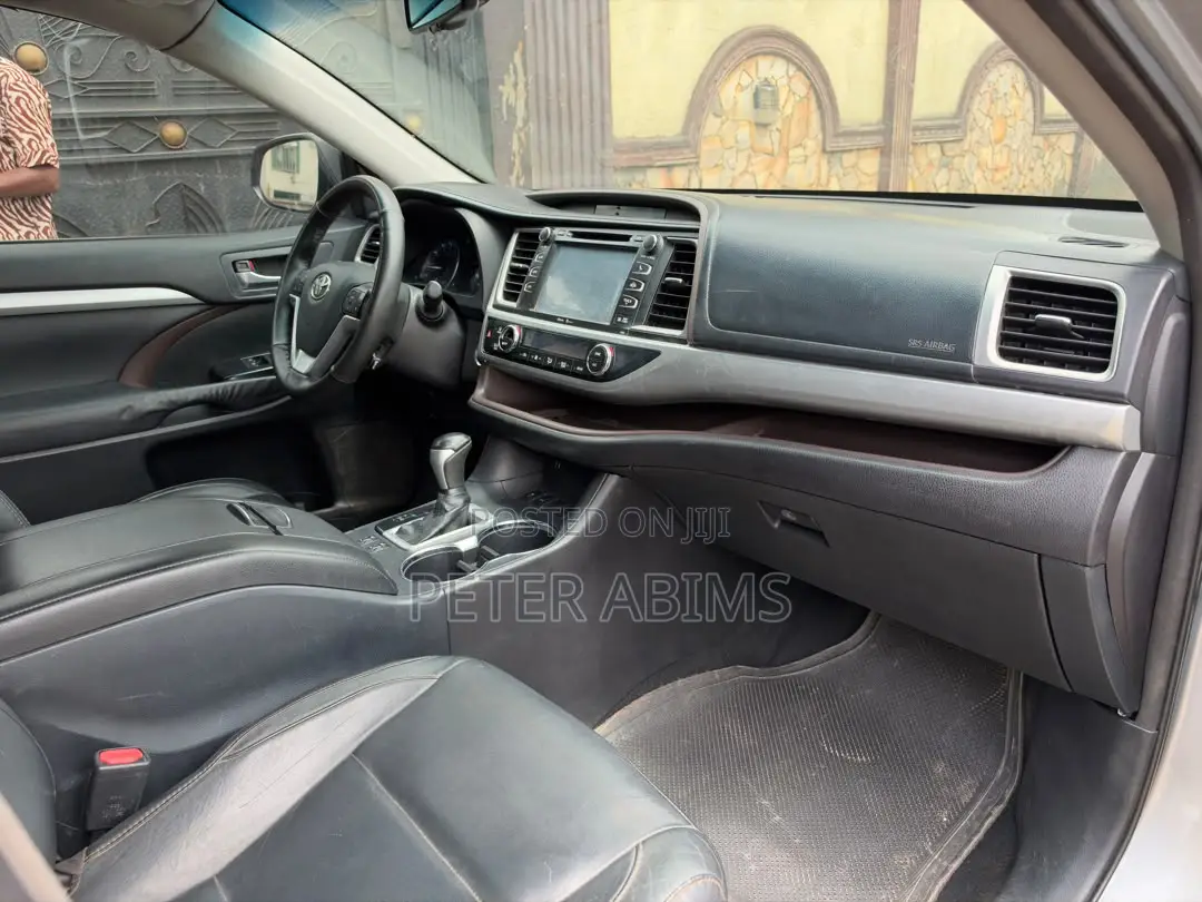 Toyota Highlander 2015 Silver