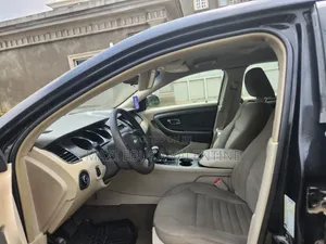 Ford Taurus 2010 Black