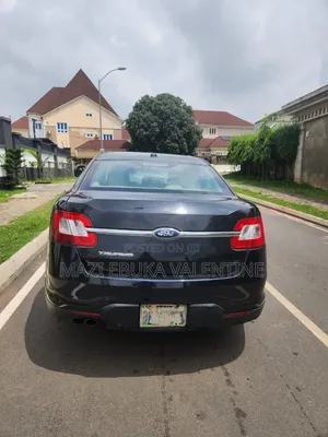 Ford Taurus 2010 Black